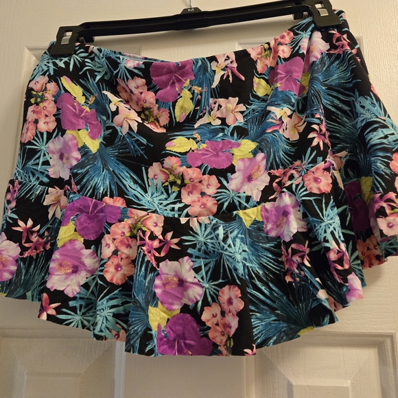 3 PIECE SET Floral Swim Skirt and Bikini Bottom Set And Top - Picture 4 of 10